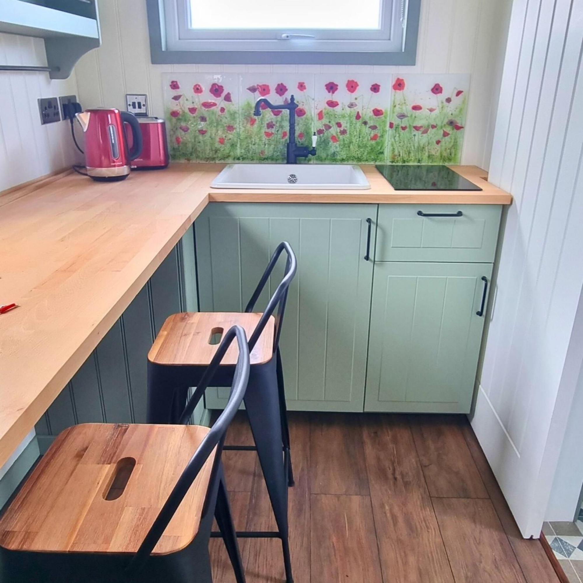 ドゥーリン Wild Meadow Hutsヴィラ 部屋 写真